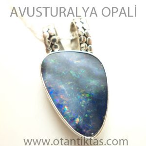 AVUSTURALYA OPALİ KOLYE
