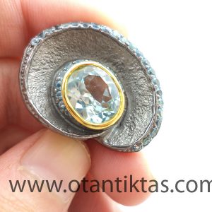 MAVİ TOPAZ 18 KARAT ÖZEL YÜZÜK
