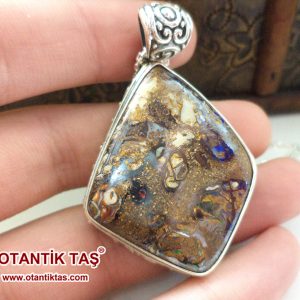 Opal Taşı