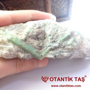 ZÜMRÜT TAŞI