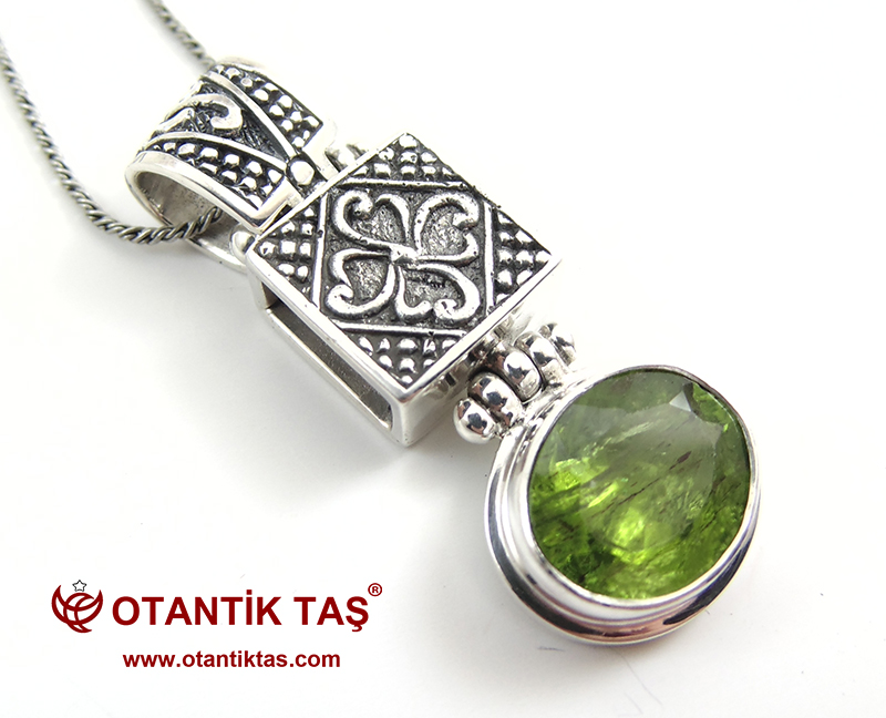 PERİDOT TAŞI KOLYE