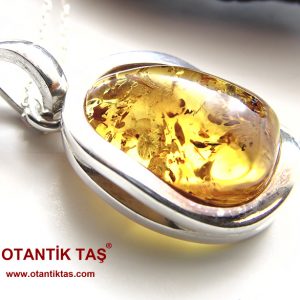 KEHRİBAR TAŞI KOLYE