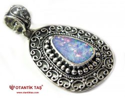 Opal Taşı Kolye