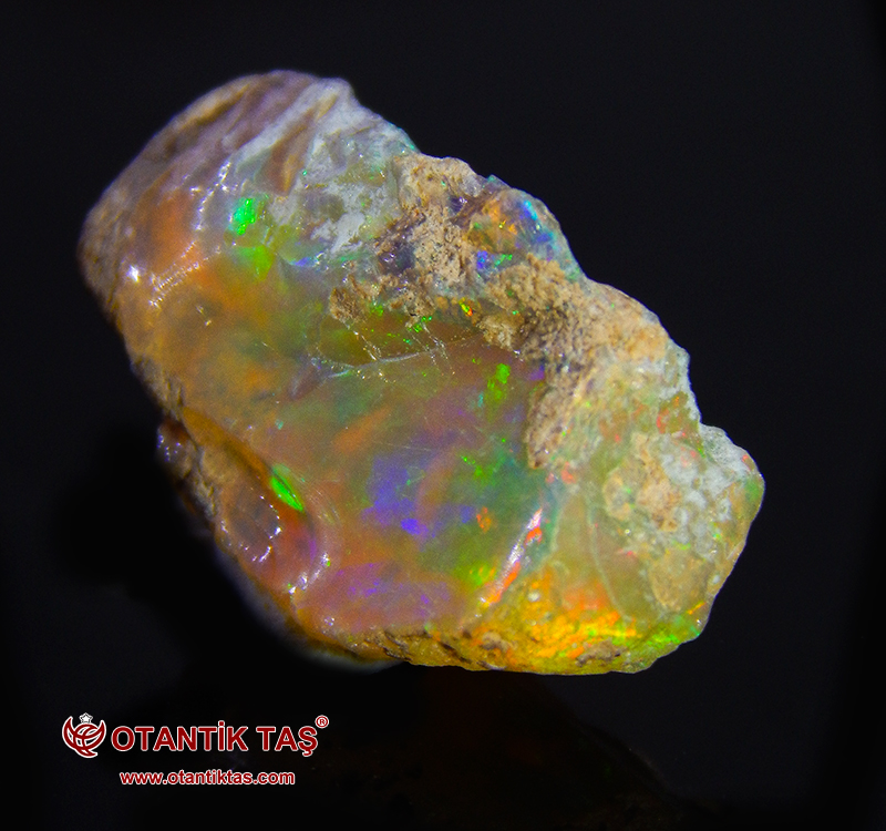 Eropya Welo Opal Taşı Kaya