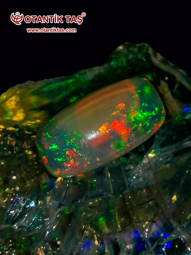 Opal Taşı Özellikleri