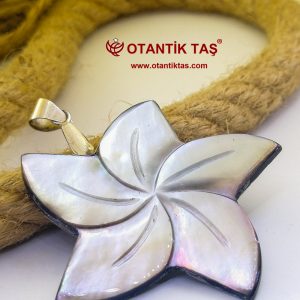 Sedef Taşı Kolye