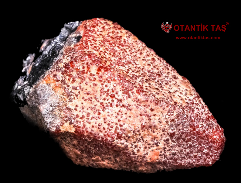 ANDRADİT GARNET