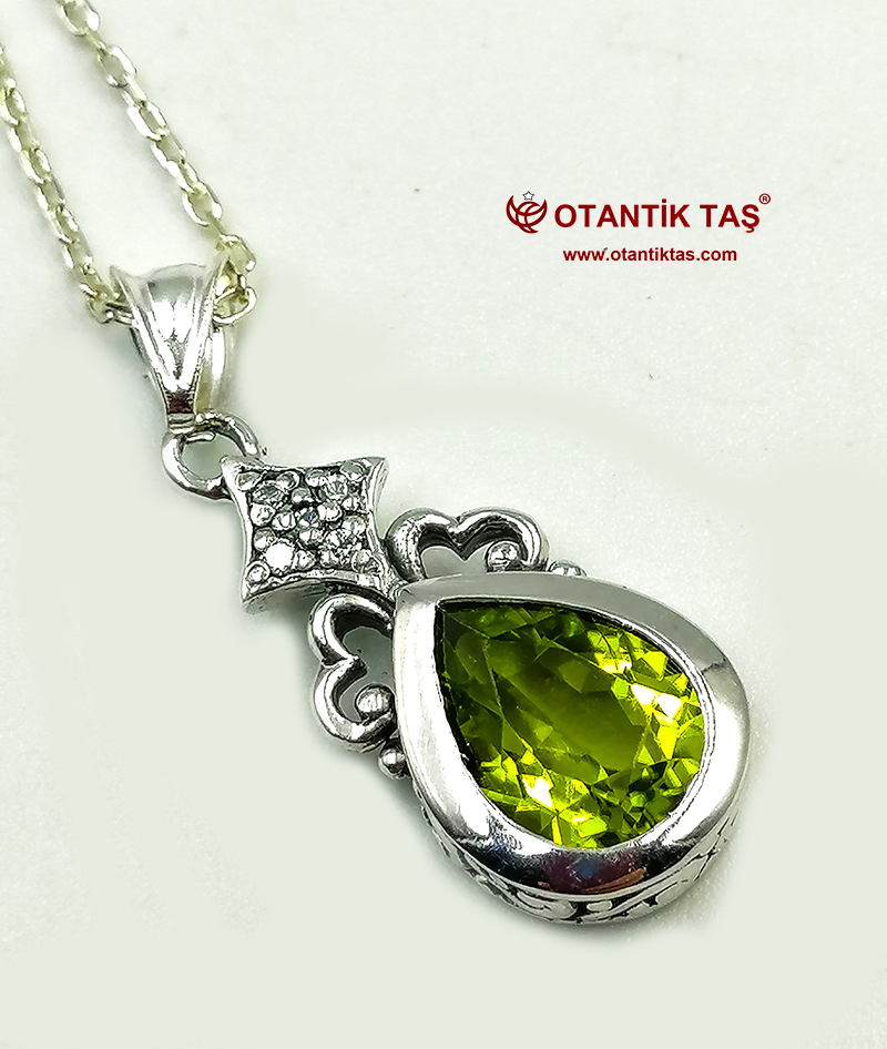 Peridot Taşı Kolye